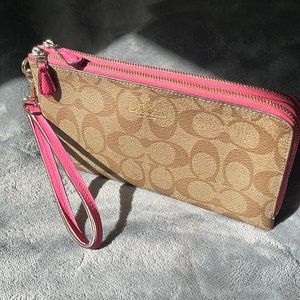 Coach Double Zip Wristlet